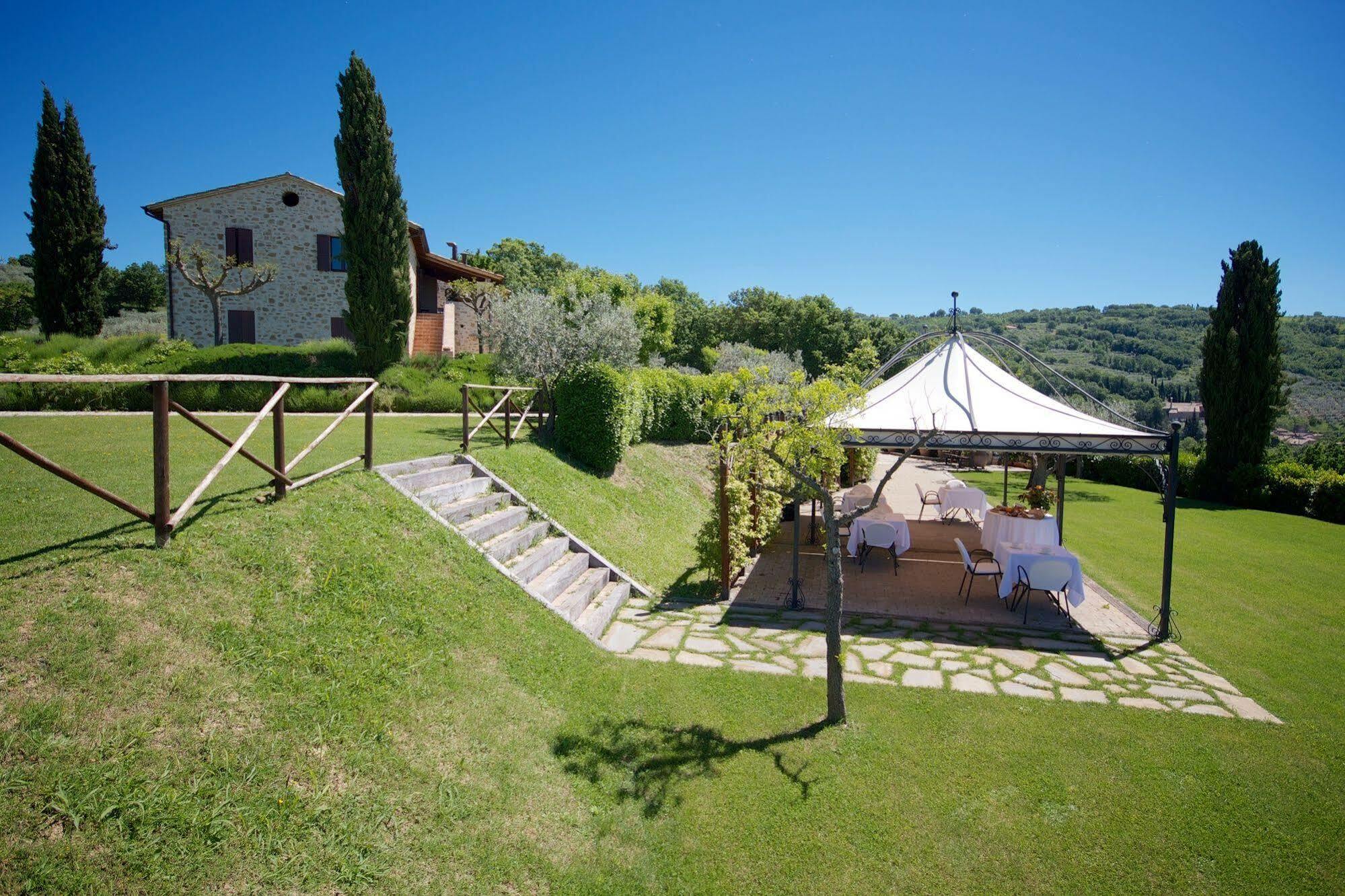Agriturismo Le Colombe อัสซิซี ภายนอก รูปภาพ