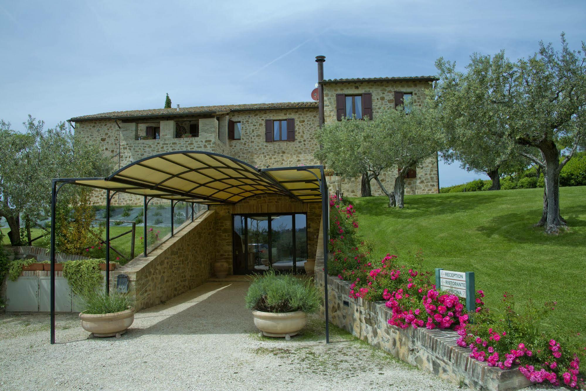 Agriturismo Le Colombe อัสซิซี ภายนอก รูปภาพ