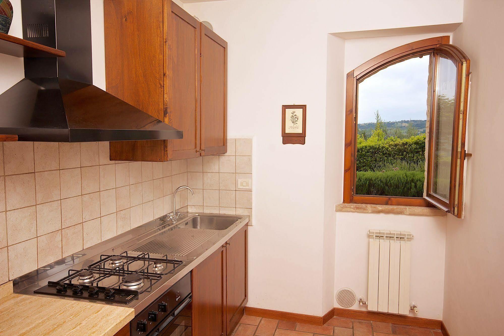 Agriturismo Le Colombe อัสซิซี ภายนอก รูปภาพ