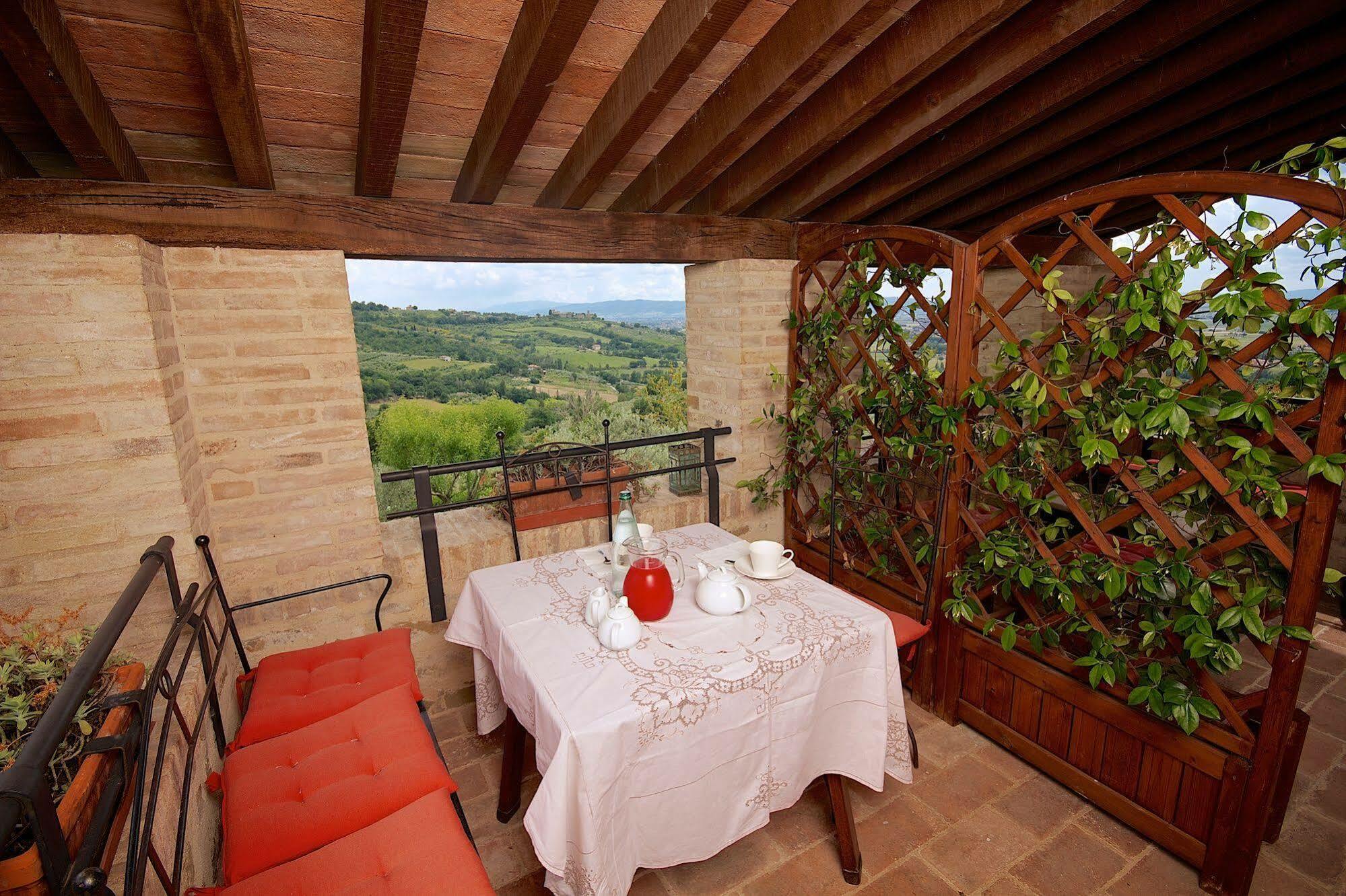 Agriturismo Le Colombe อัสซิซี ภายนอก รูปภาพ